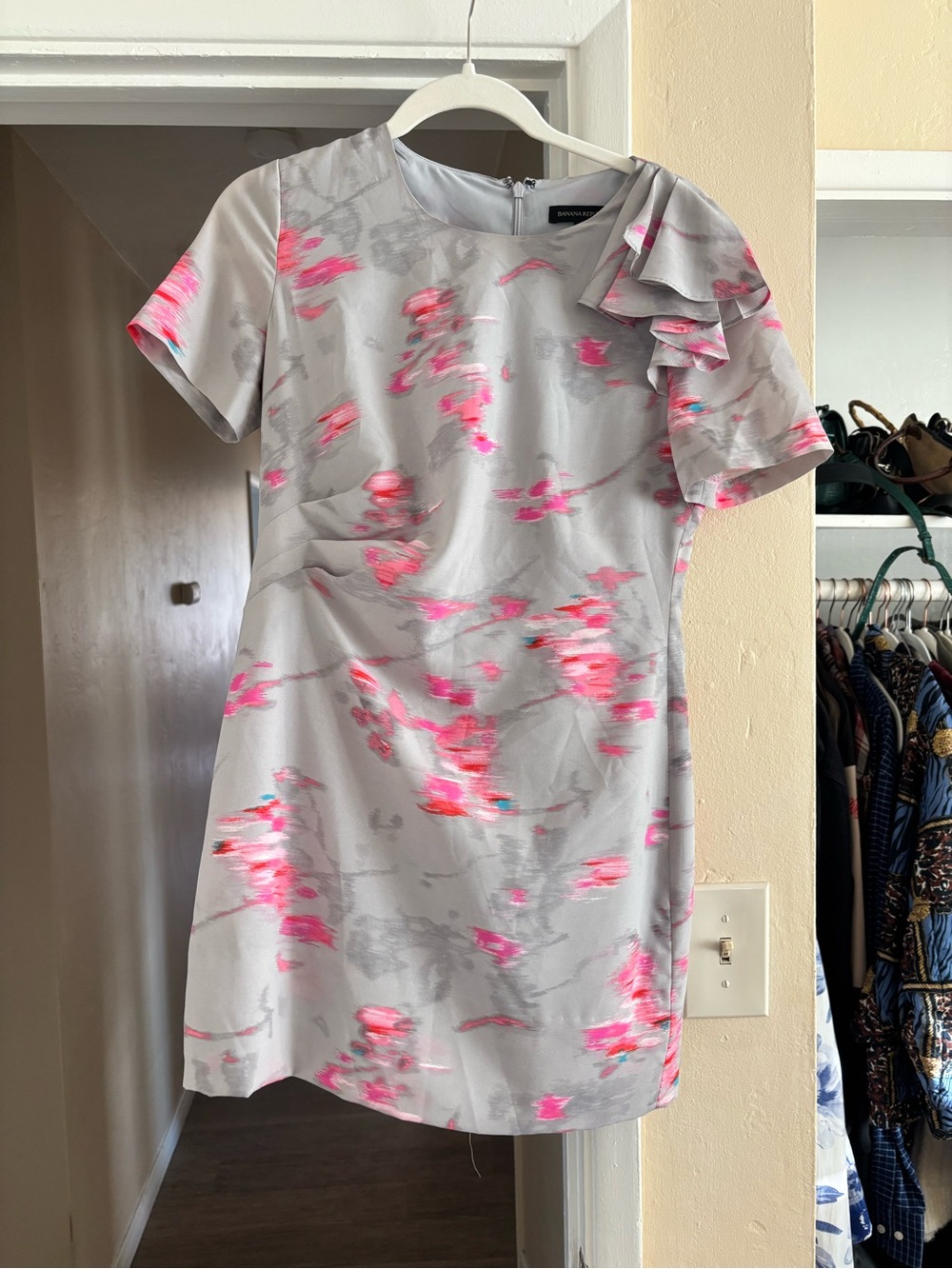 Banana Republic Light Gray Shift Dress with Pink Print